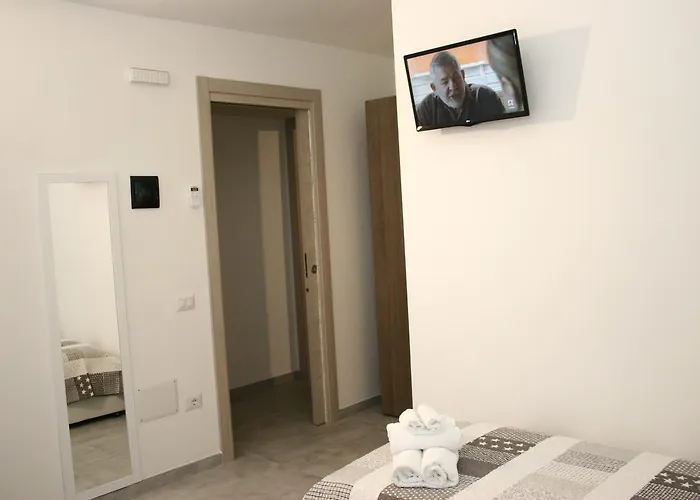 Il Borgo 4* 卡斯特尔萨多